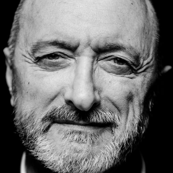 ARTURO PÉREZ REVERTE RETRATO ©Jeosm copia